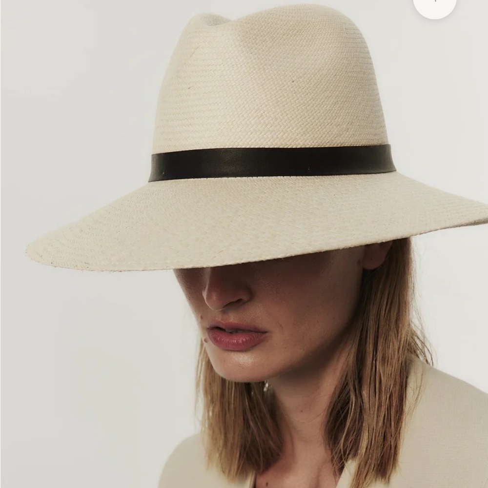 Janessa Leone Gloria Fedora Panama